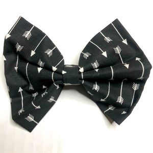 NWOT Arrow Print Bow Tie/Hair Bow
